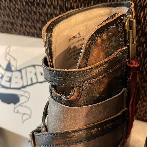 Freebird Jerome, Stone multi size 9, EUC (runs narrow/small) - Picture 4 of 6